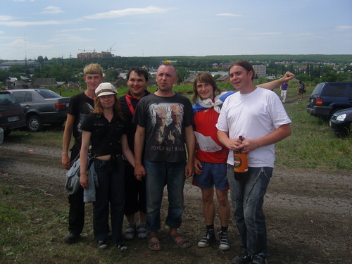 th_020f5880bf385f121a3cf6f383feec04.jpg