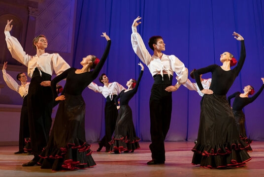 Концерт Школы-студии при ГААНТ имени Игоря Моисеева