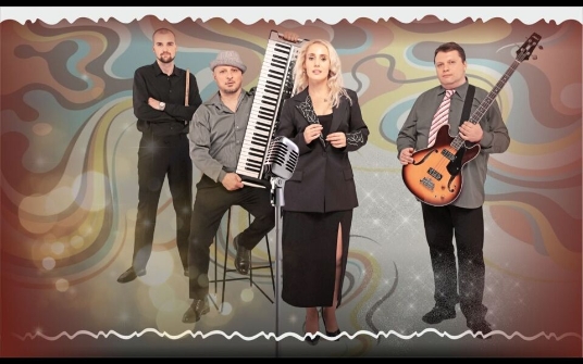 Праздничная ретро вечеринка «Retro Romantic Jazz на крыше Невского — Хиты ХХ века»