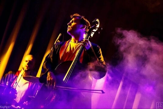 Рок-хиты на виолончелях при свечах. Fumo Rosso