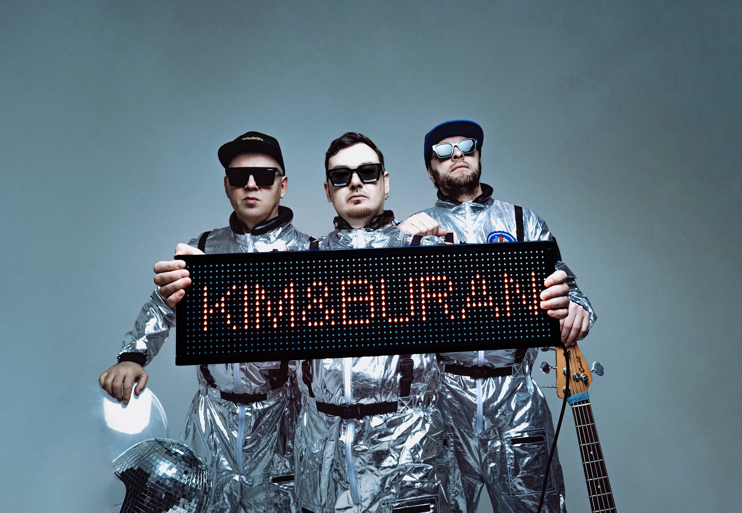 Kim & Buran. Petite Meteorite