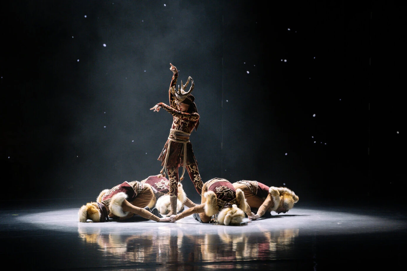 Новый взгляд. Красноярский государственный академический ансамбль танца Сибири им. Михаила Годенко