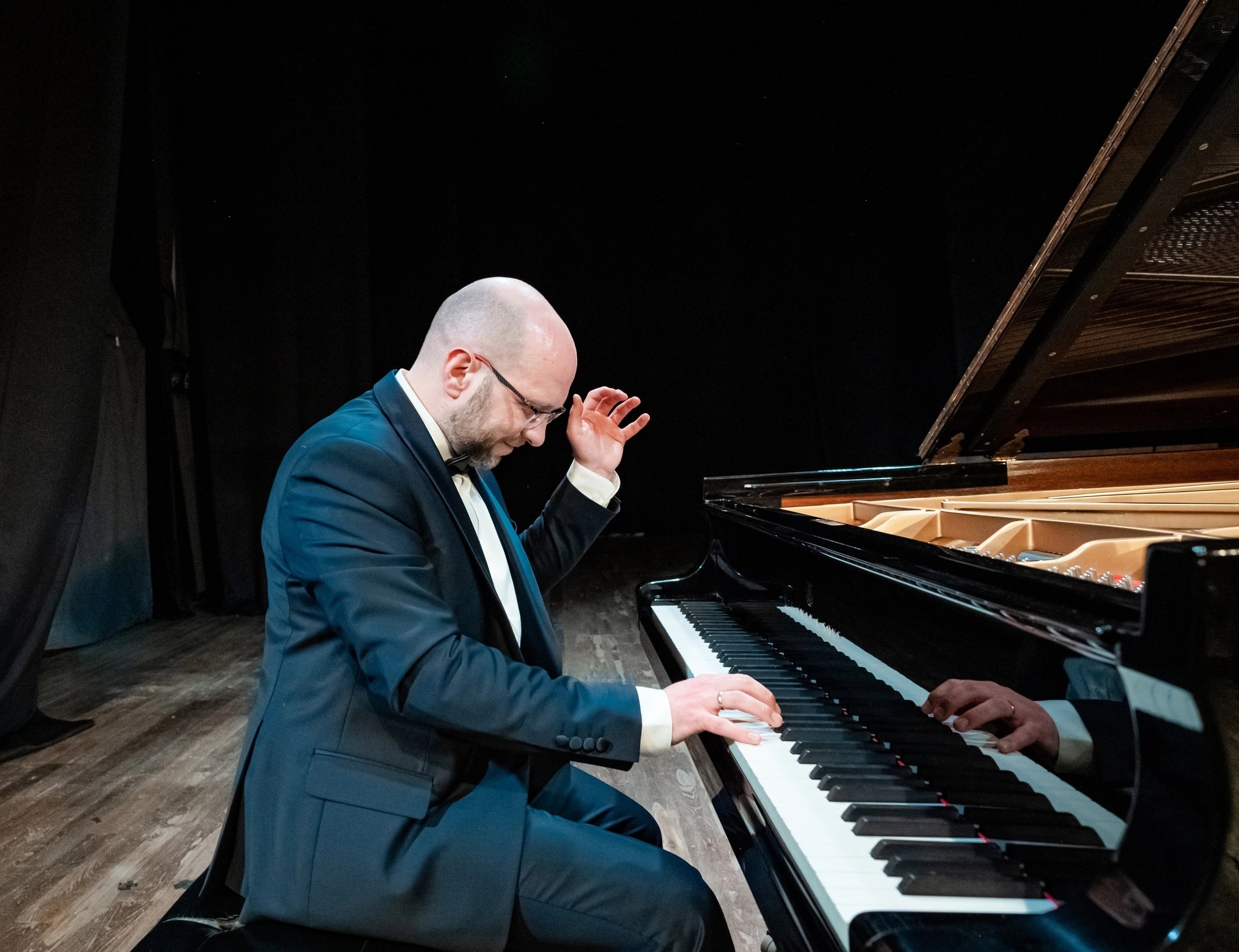 Пьяццолла при свечах