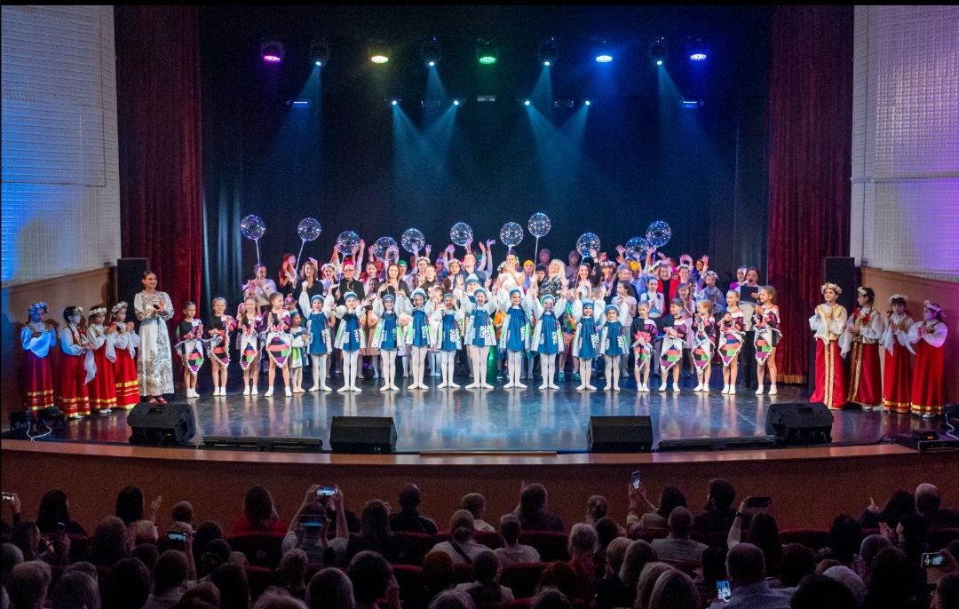 Прекрасен мир любовью материнской