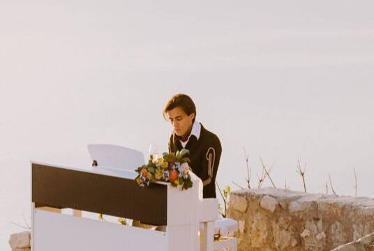 Космический Виталий Марков, неоклассика, фортепиано