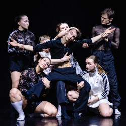 «Растворяюсь.растворяюсь» и «Прокрастинаторы и эскаписты»