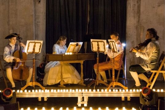 Концерт при свечах «Новый год в стиле Барокко»