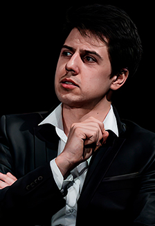 Булат Окуджава. Две дороги.