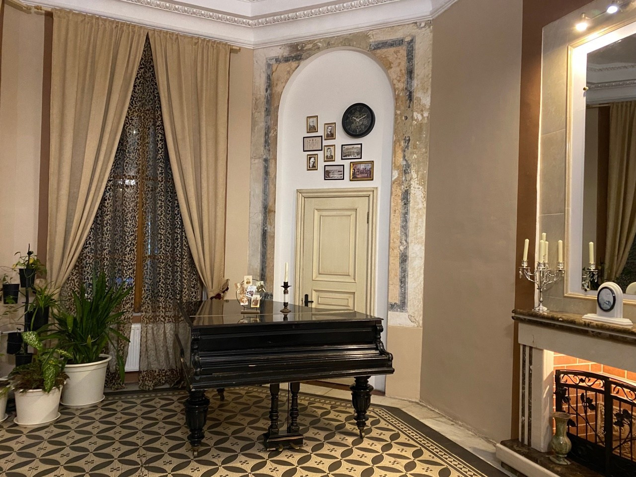 Посещение интерьеров особняка Шрёдера + Загадай желание!