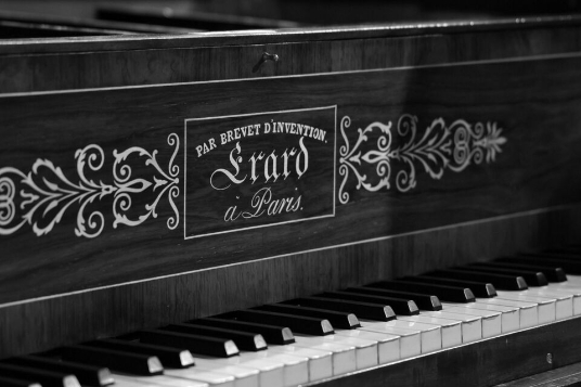 Фестиваль «Эрар-Фест IV. Вечер первый. Илья Папоян и капелла «Золотой век»: Бах»