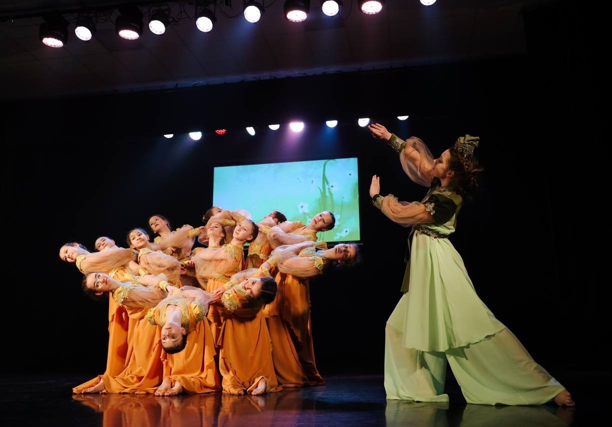 Театр танца «Дорога из города»