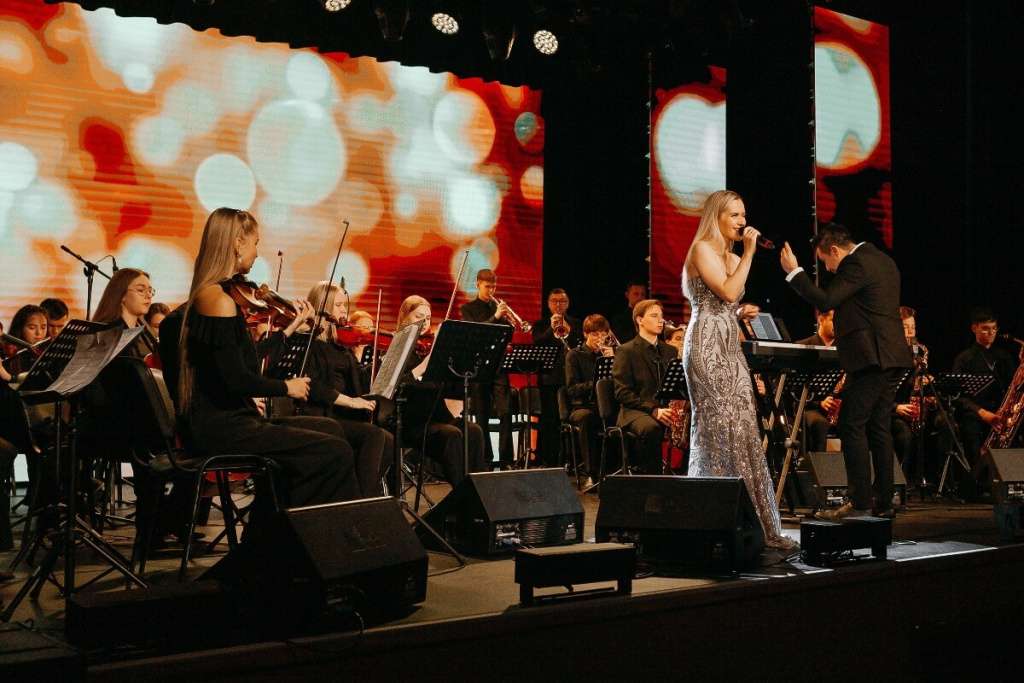 K-Pop Symphony
