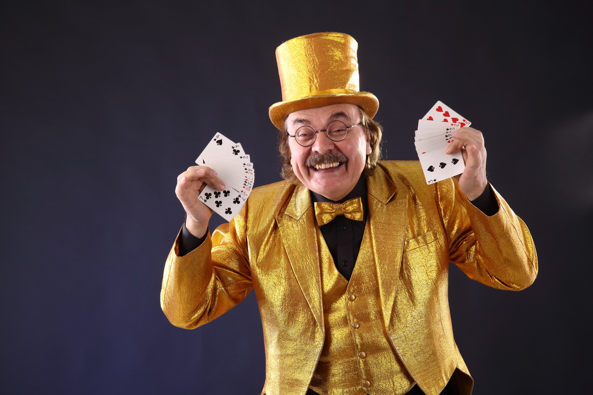 бастраков валерий иллюзионист. данилин пермь афиша. ресторан данилин пермь афиша новый год- заказать столик. билет клоуна. владимир данилин фокусник жена.