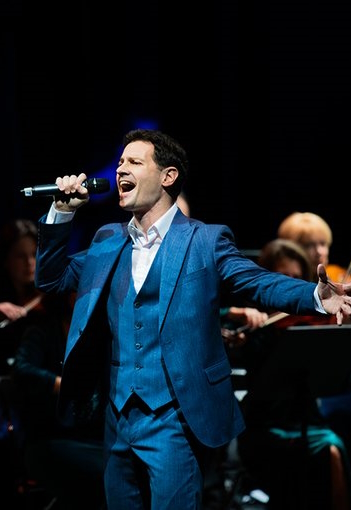 Антон Макарский и оркестр им. Н. Некрасова