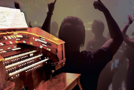 Театральный орган в усадьбе. Классика рока