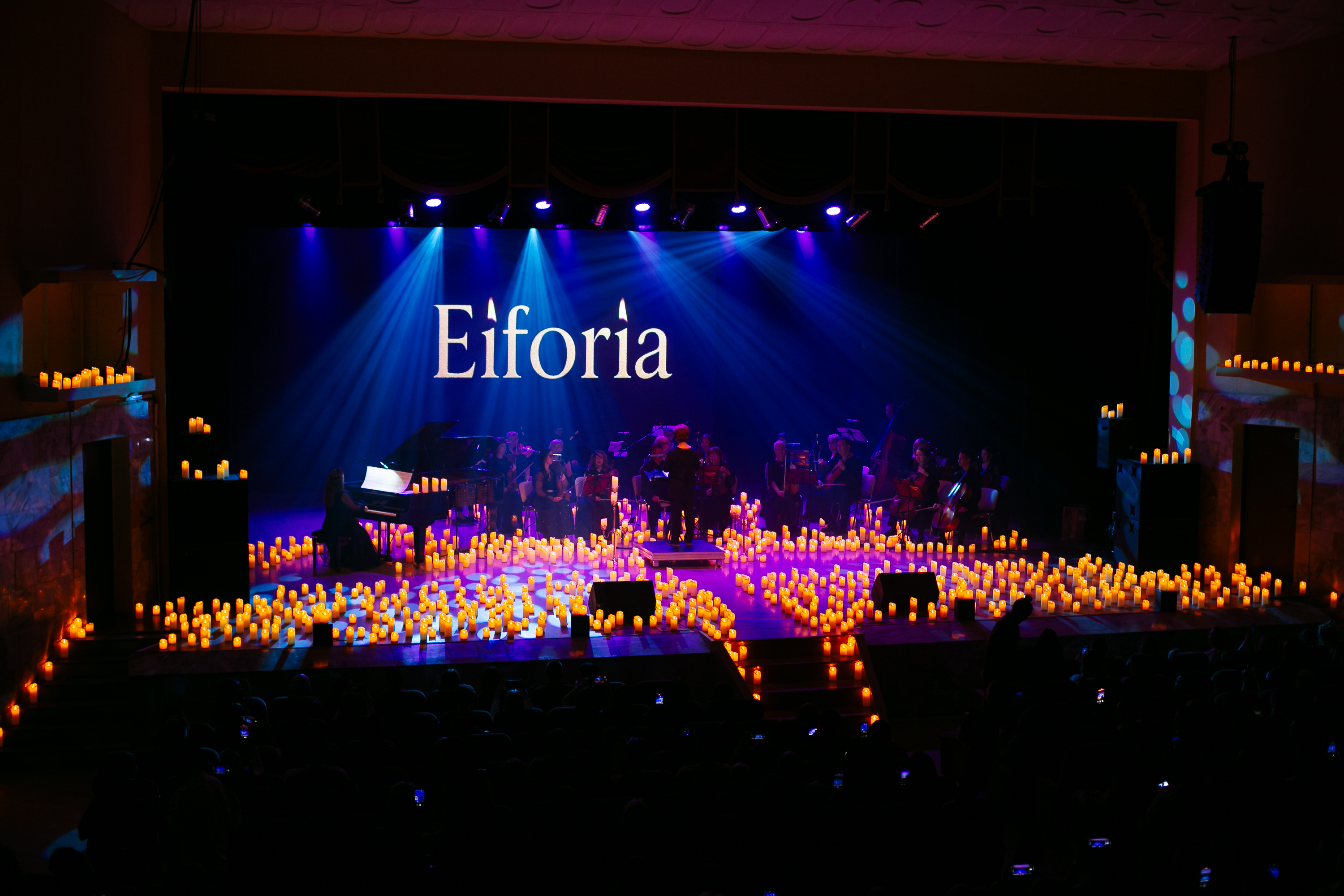 Ханс Циммер и Людовико Эйнауди: двойной концерт в сиянии тысячи свечей