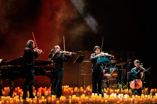 Мировые рок-хиты при свечах