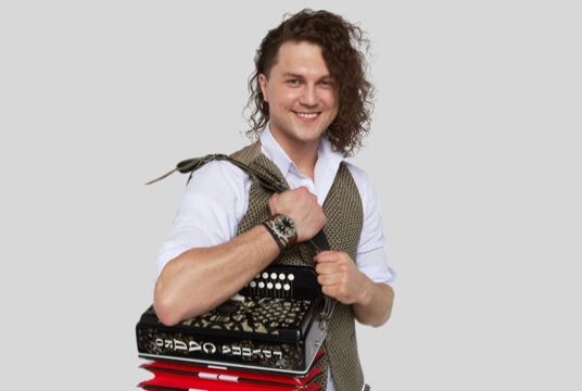 Концерт Александра Бардина «Кучерявый вечер»