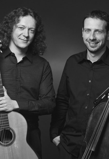 Дмитрий Илларионов (гитара) и Борис Андрианов (виолончель)