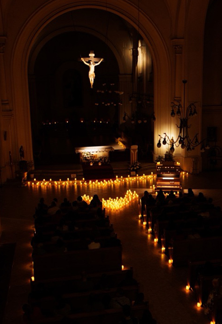 Орган при свечах