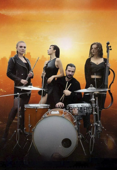 Мировые рок-хиты в высотке на Котельнической