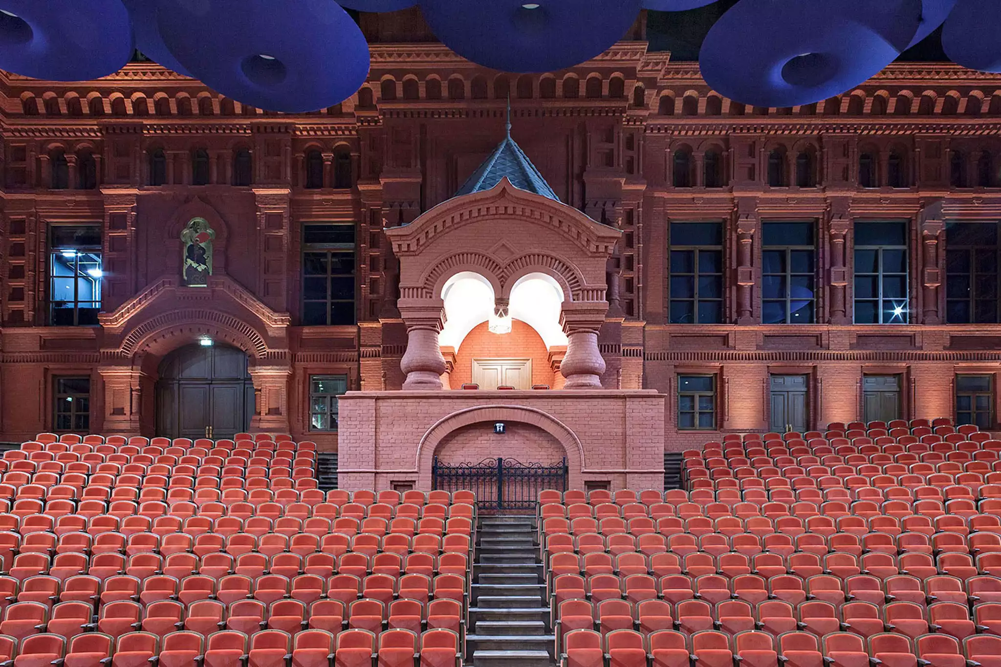 театр новая опера зал