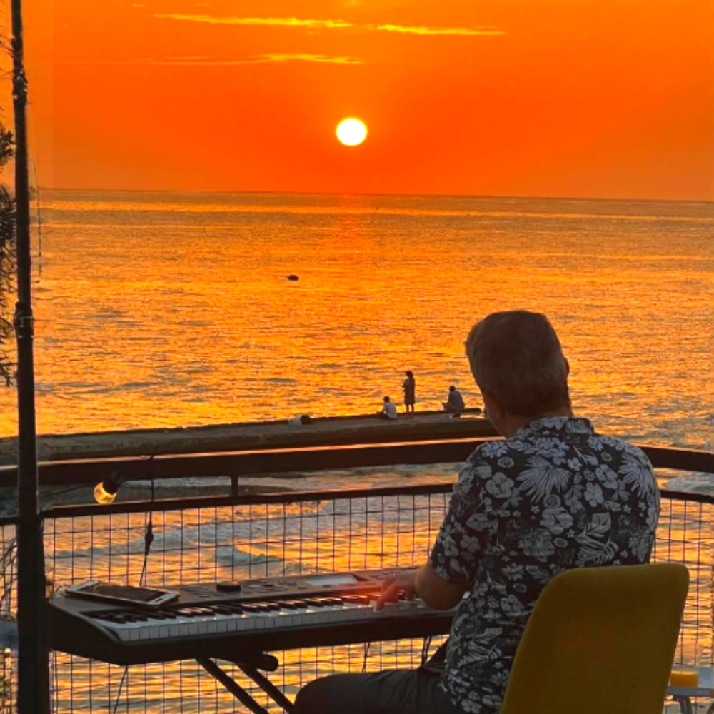 Sunset Piano. Фортепиано на закате