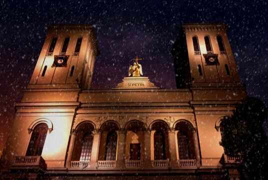 Собор и Свечи: Неоклассика