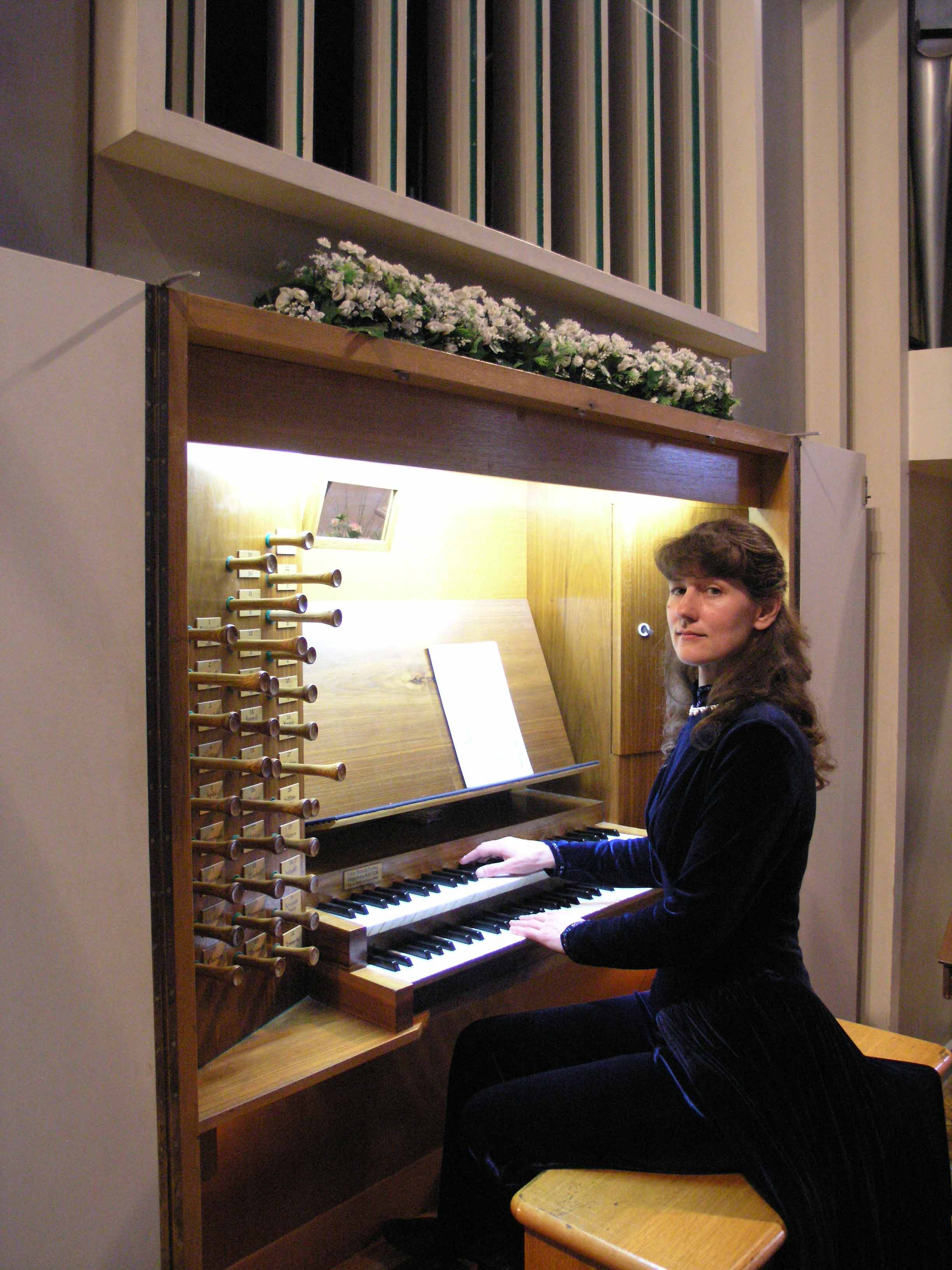 Старинный орган Англиканского собора. Музыка семьи Баха