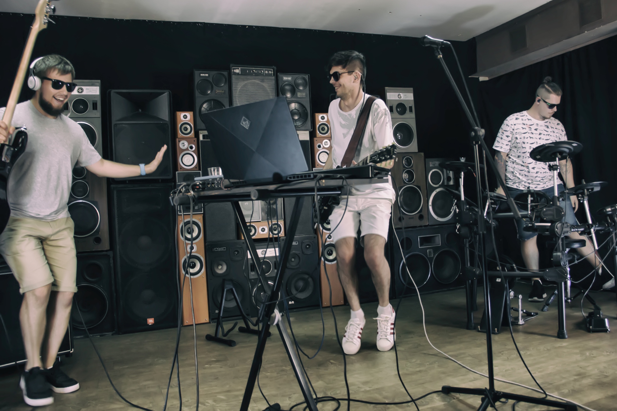 Called her. The frotters. Called her. Call her daddy. Called her.