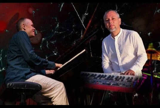Trane zen art: Royals organ trio & Lady jazz