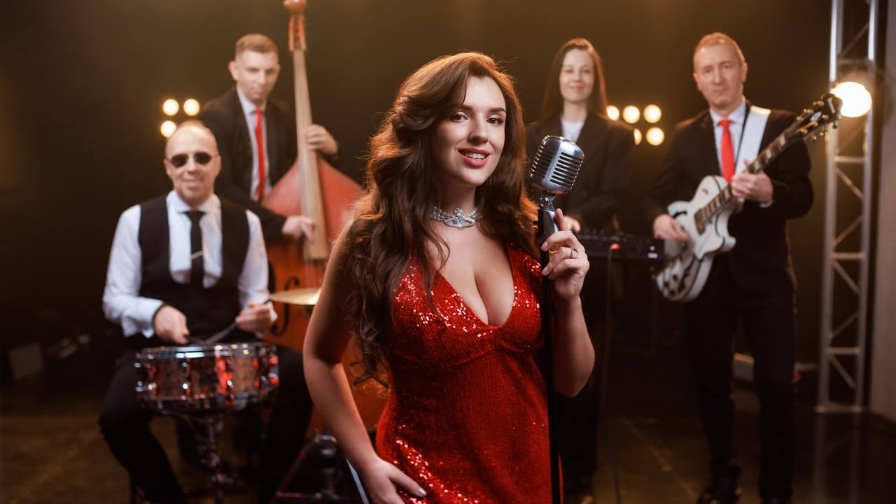 Rock-in-jazz.  Анастасия Катаева & MangarovBand