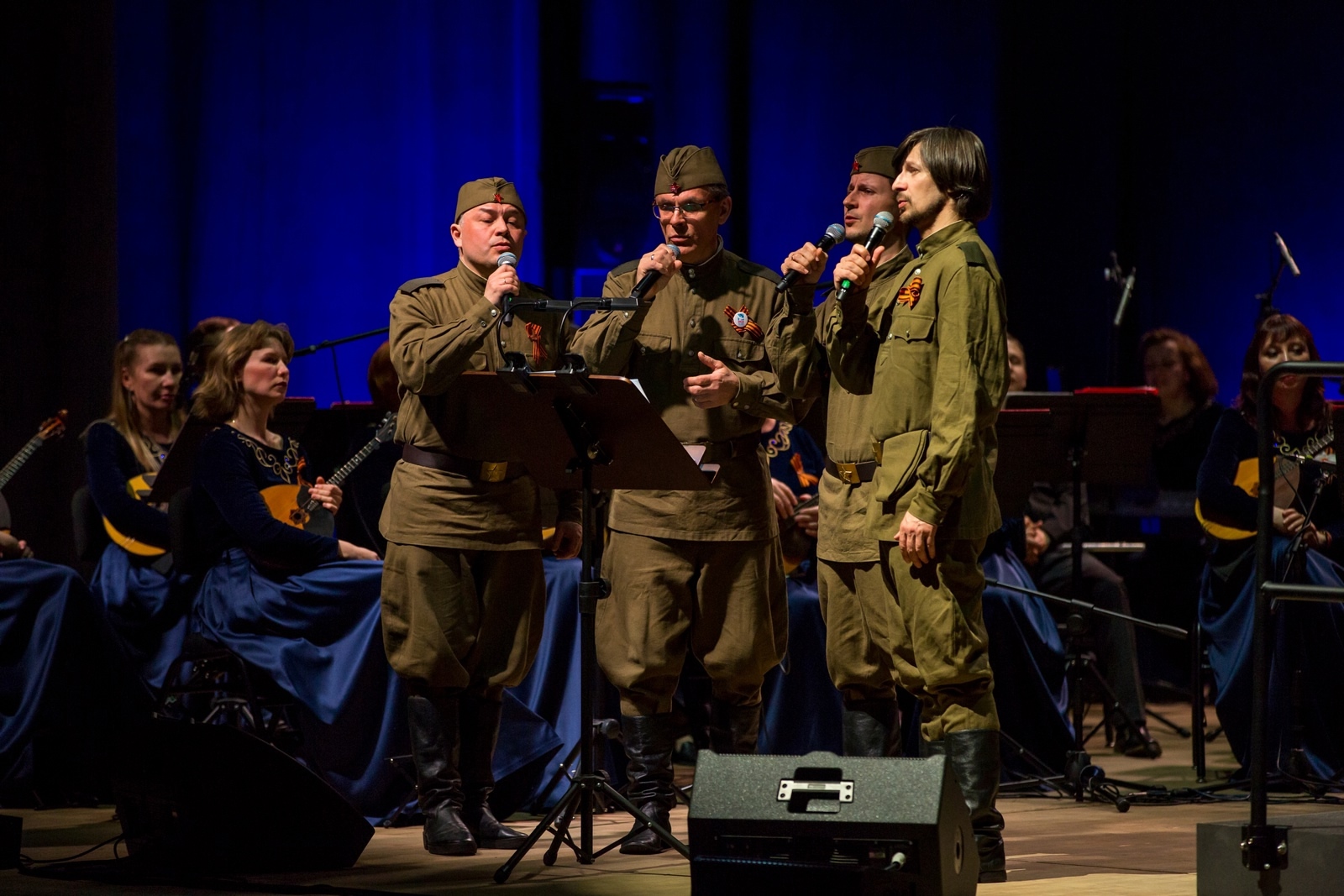 Тебе, о Родина, сложил я песню ту