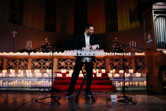 Рождественский концерт при свечах: Стеклянная арфа, орган, голос. От Баха до Scorpions