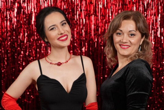 Магия свечей. Три языка любви. Каверы мировых хитов