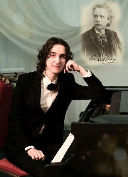 Концерт Максима Чекмарёва «Григ и его современники»