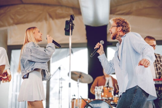 Танцевальный квартирник на теплой крыше с живым бэндом. Поем и танцуем под русские хиты 00-х