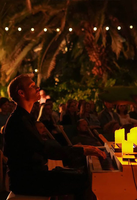 МАГИЯ СВЕЧЕЙ. «Саундтреки о любви» в Оранжерее