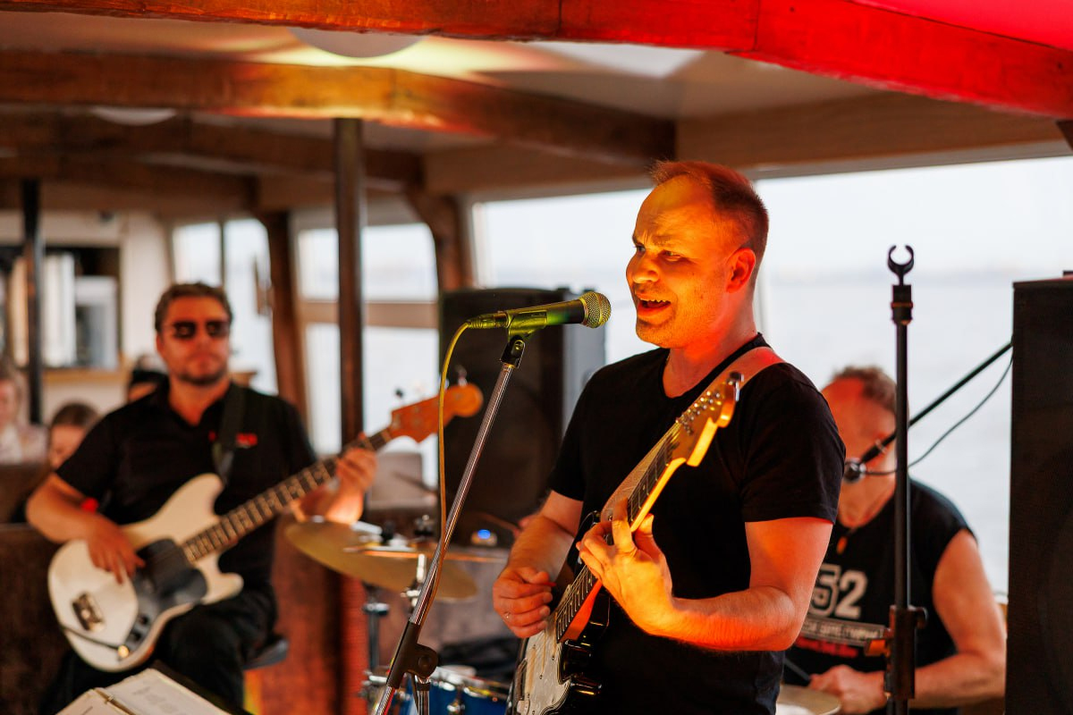 Высоцкий на волнах Невы