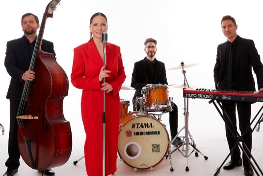 Концерт Эллен Болсановой и Ellenband «Винтажный поп-джаз»