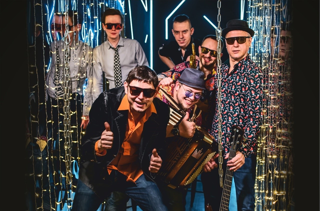 Рви меха оркестр. Кавер-пати группировки «Ленинград»