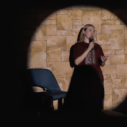 Чуть лучше, чем Открытый микрофон