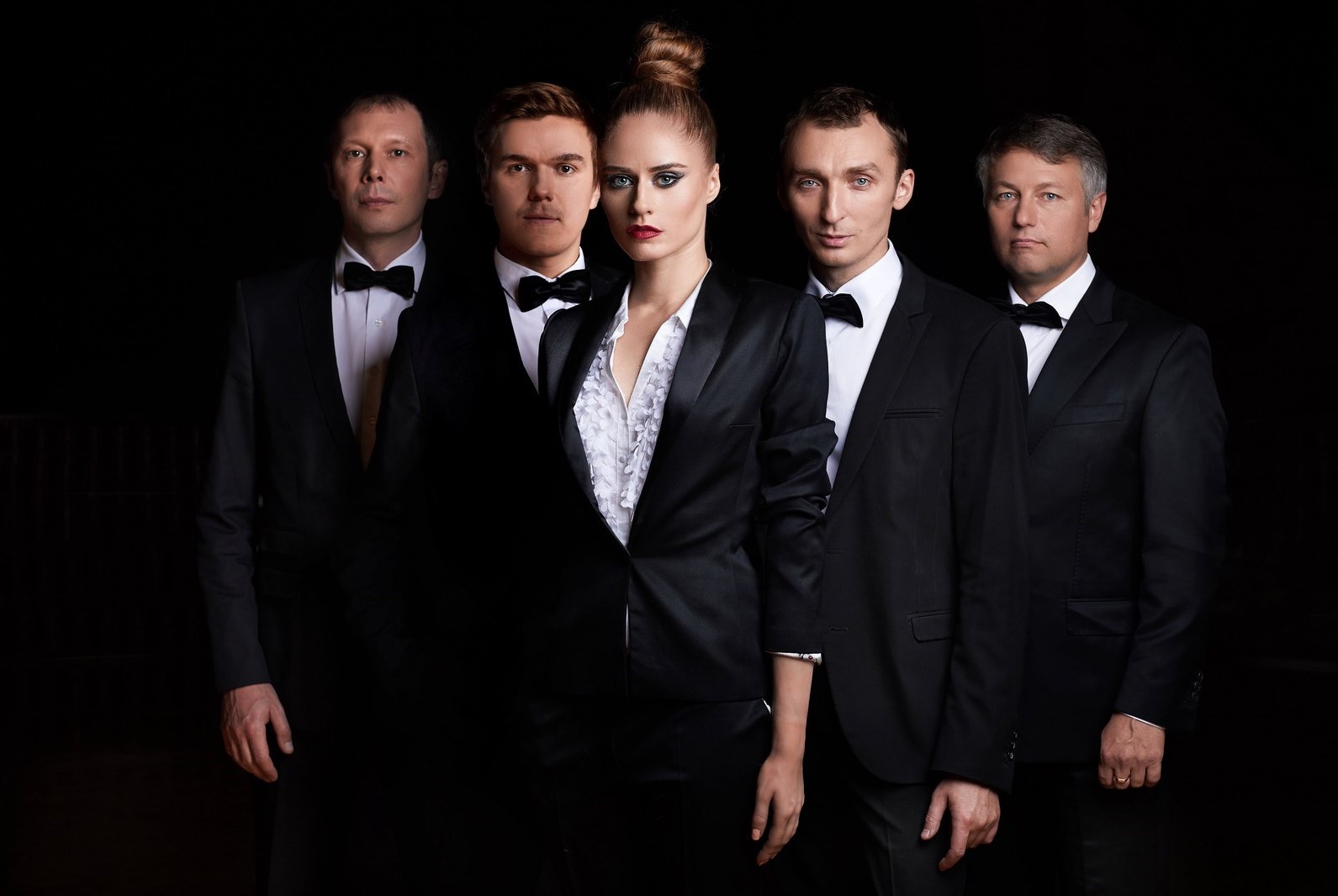Elena et les Garçons. Музыкальное путешествие во времени на семи языках
