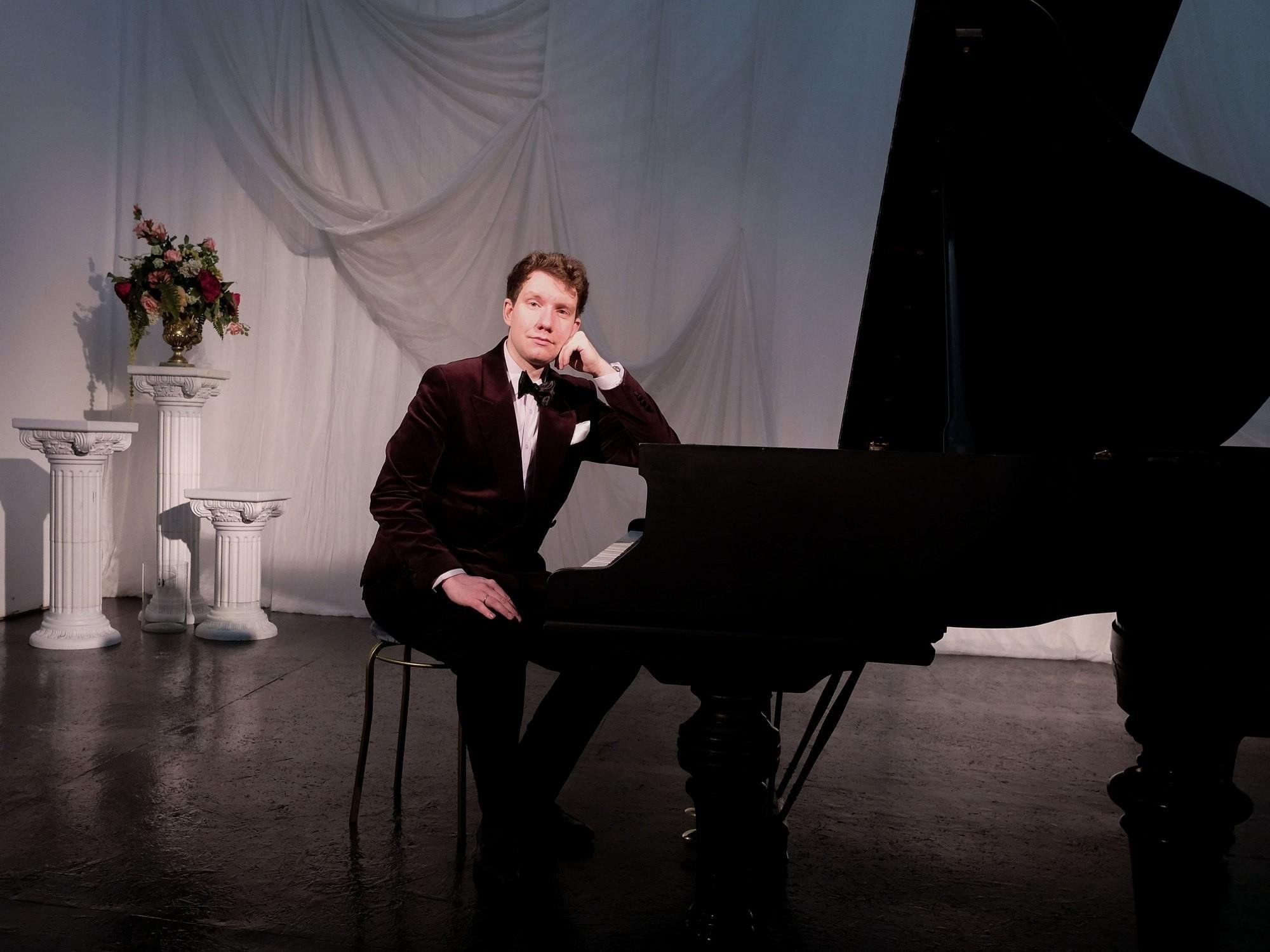 Виктор Николаев. Русская пятёрка