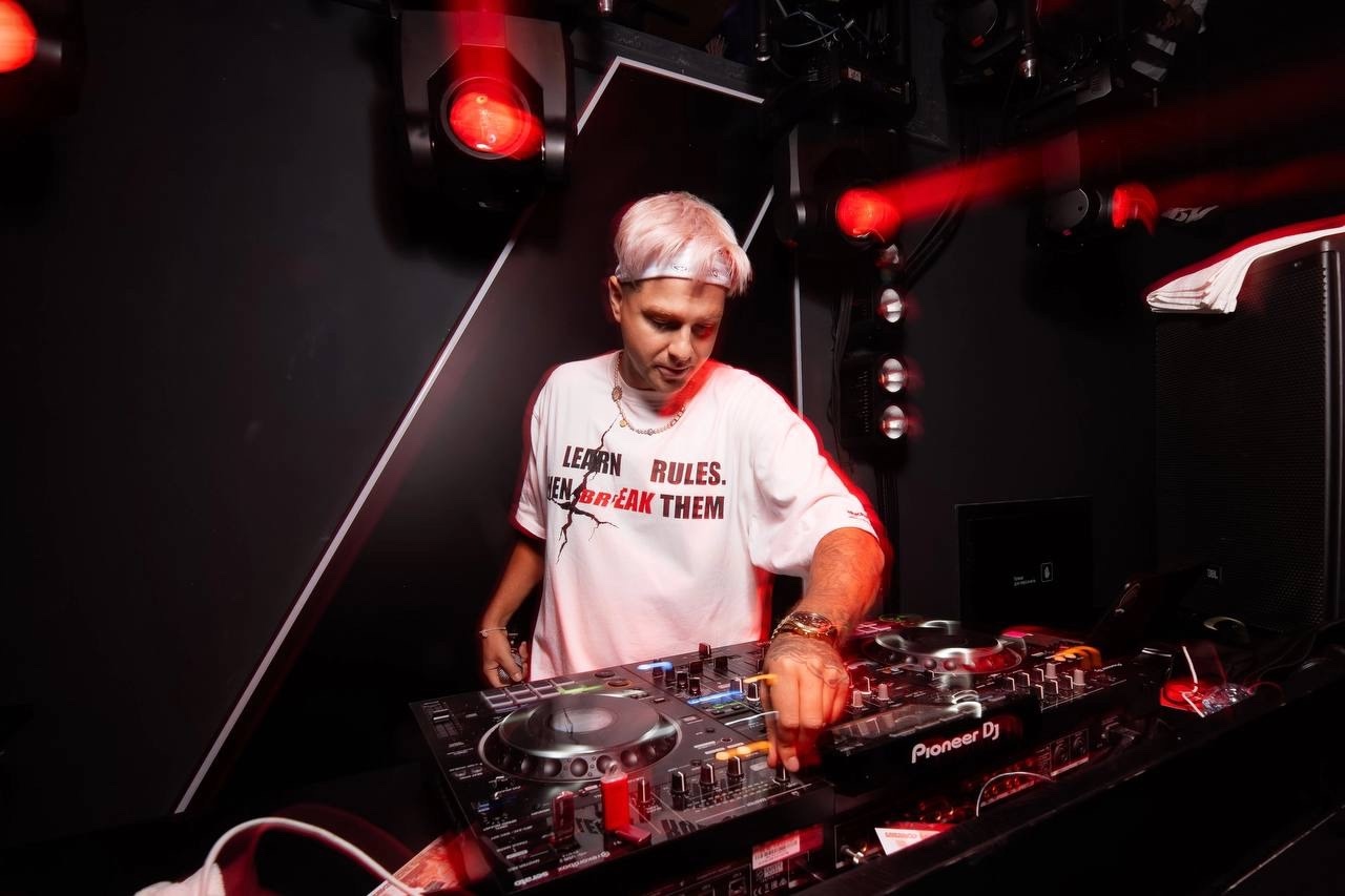 AUX вечеринка с Nikita Rise