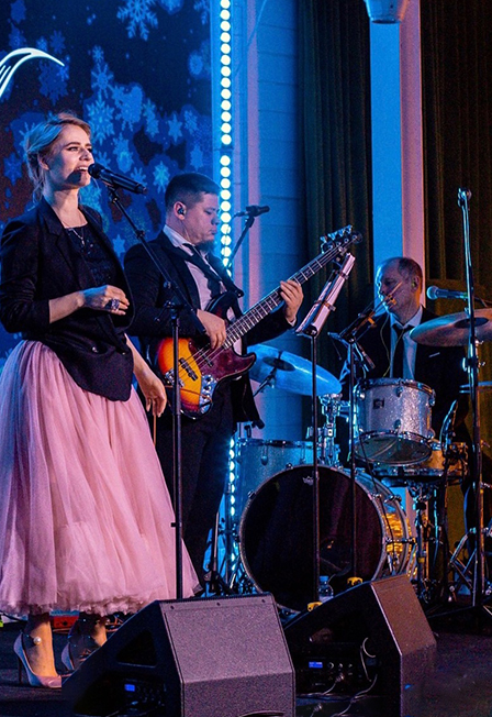 Рождество в Италии. Музыкальное путешествие на крышу Сан-Ремо. Концерт мультиязычного проекта Elena et les garçons на Крыше