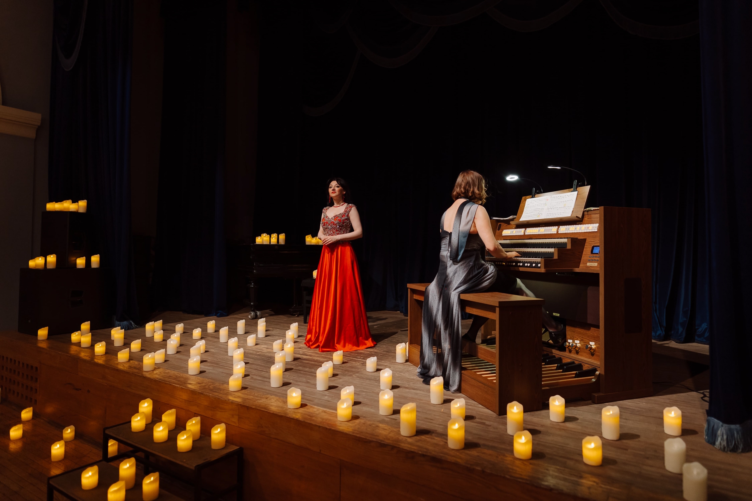 Поэзия при свечах