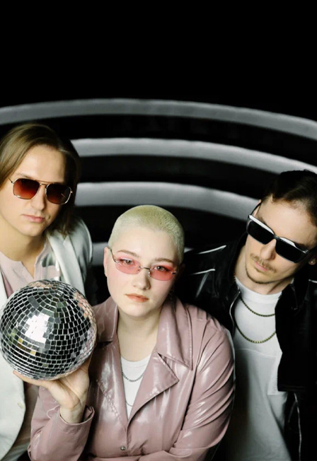 Дискотека 2000-х на высоте. Toozy Tunes