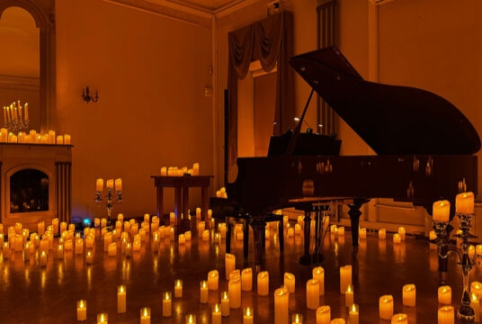 Живет моя отрада: вечер душевных мелодий при свечах