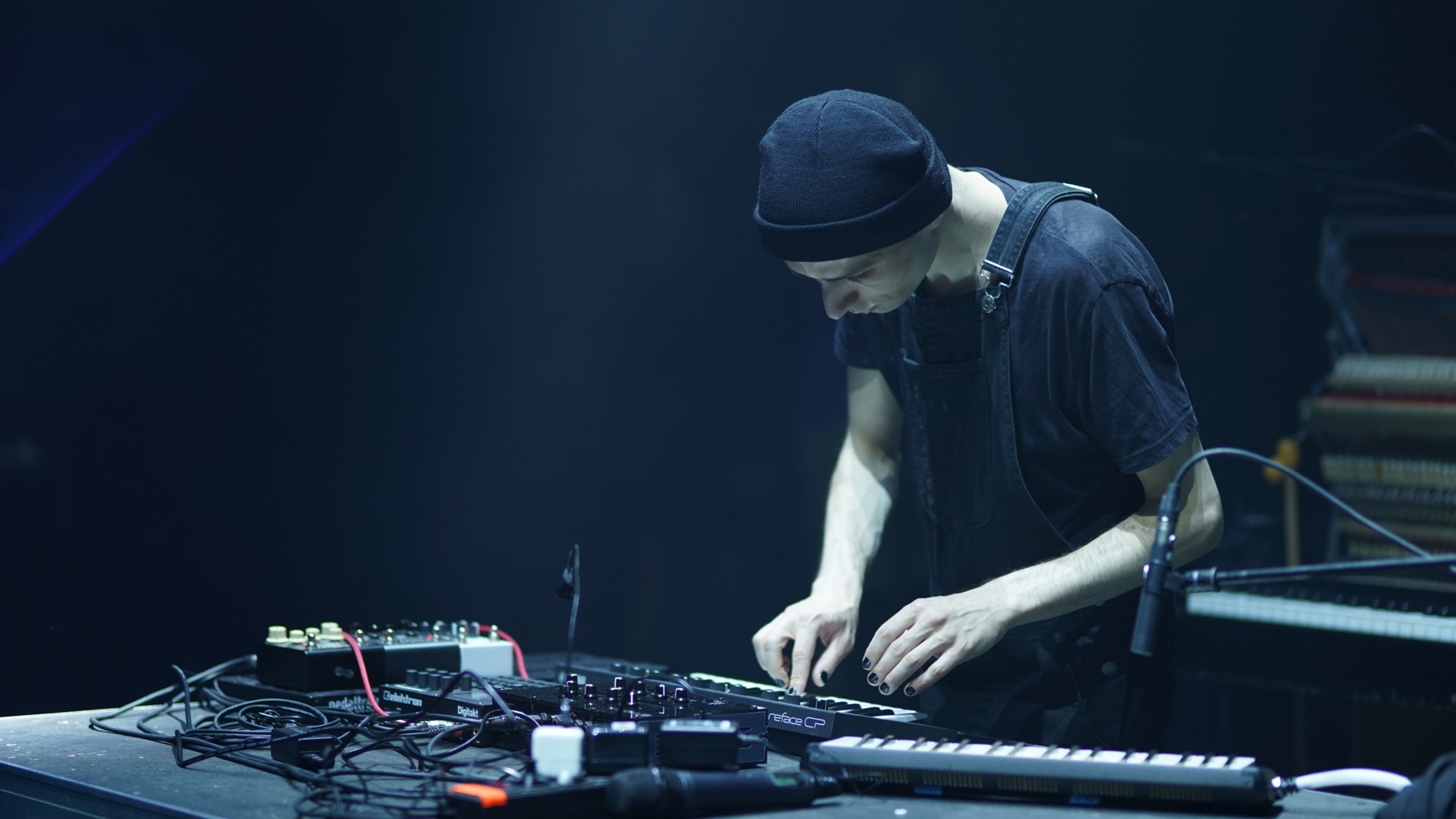 ИНО. Аудиоперформанс. Closeyoureyes, Ксюша Бурая